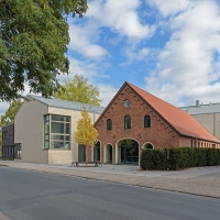 Kultur- und Bildungszentrum (Kulturscheune) einschl. Bibliothek
